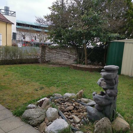 Gute Laune Mit Terrasse Und Garten Zentral FDH 외부 사진
