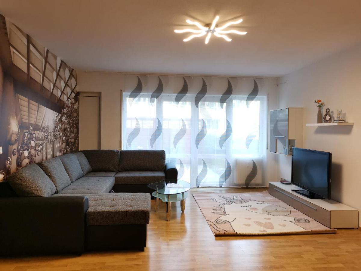 Gute Laune Mit Terrasse Und Garten Zentral FDH 외부 사진
